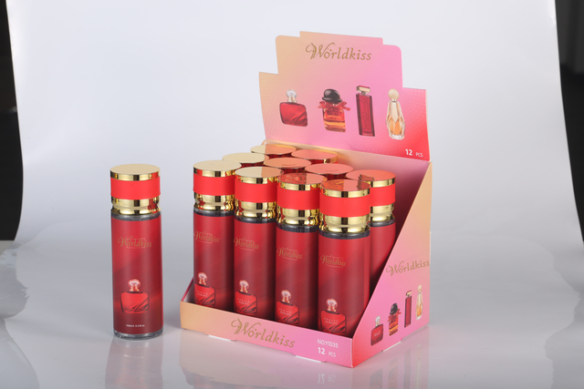 رذاذ عطر سافرون ديزاير - رائحة خشبية وحارة تدوم طويلاً